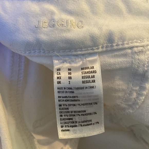 American Eagle Jeans - Picture 3 of 3